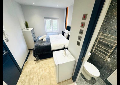 ✨ 🛏️ En-Suite Room to Let in- Enfield Main Photo