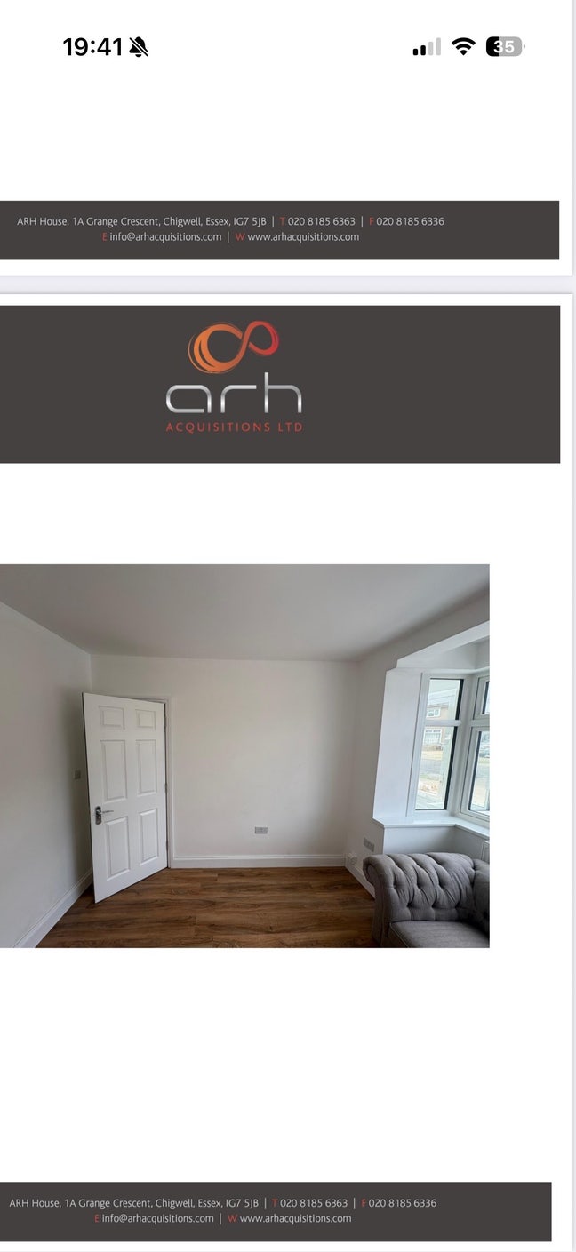 Double bed room with separate bathroom  Main Photo