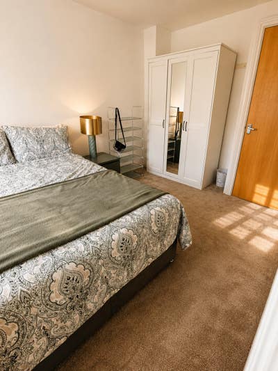 Bright & spacious double long/short term! SE14 Main Photo