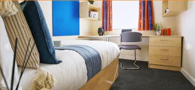 College court Replacement Tenant Main Photo
