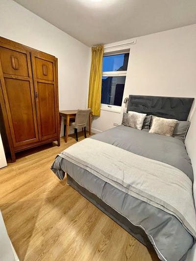 Bright & Spacious Ensuite Double Rooms – L20 Main Photo