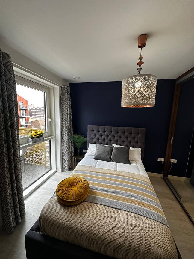🏡 Modern Double Room - Gym & Concierge  Main Photo