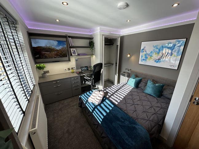 Students looking for housemate in Loughborough  Main Photo