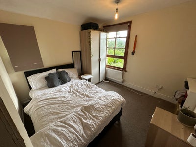 En-suite and Double Room in CB1 (372CHR34) Main Photo