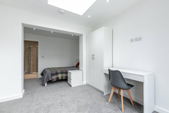 En-suite bedroom available in Botley  Main Photo