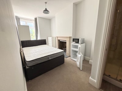 Double en-suite - South Croydon station- bills inc Main Photo