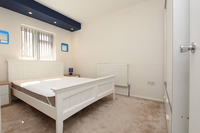 Cosy Room with Living Room and Garden  Main Photo