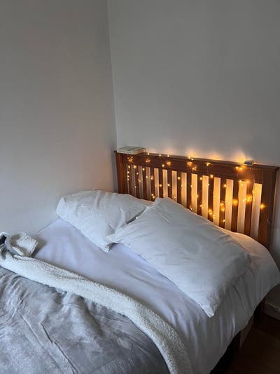 Lovely small double room in Wapping Main Photo