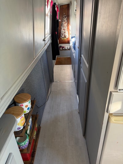Narrowboat to rent  Main Photo