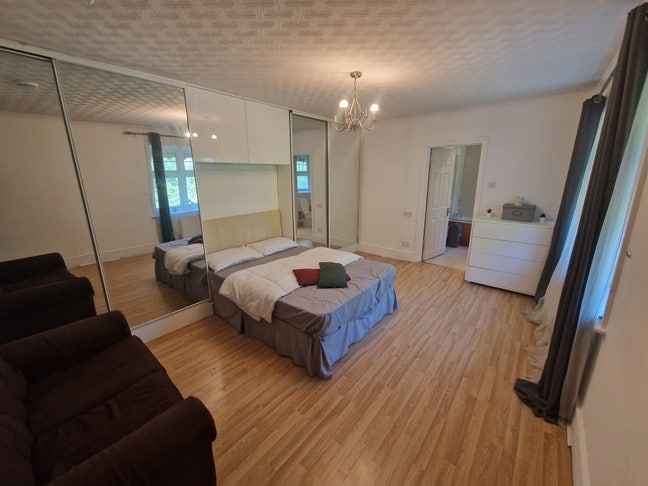 Large Double Ensuite Room Available 24/07/26 Main Photo