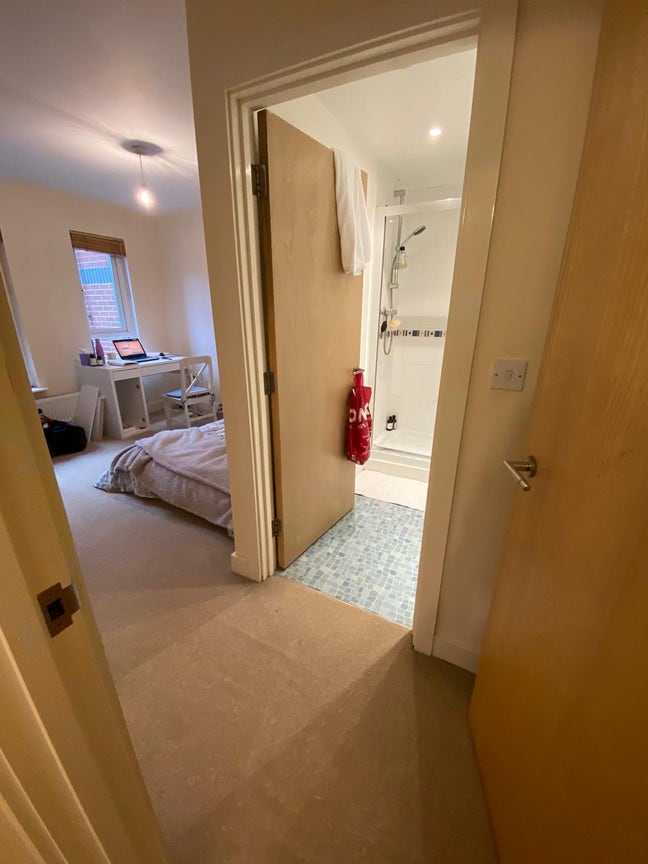 Double en-suite room Main Photo