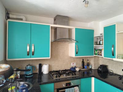 Small Double with views of Stroud  Main Photo