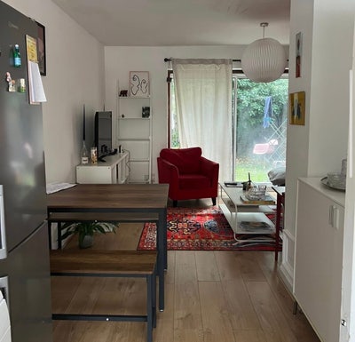 Small double in Dalston Houseshare  Main Photo