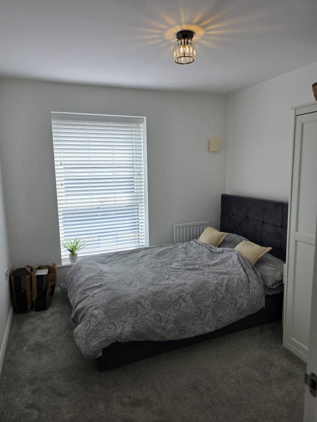 Double Room – All Bills Included Main Photo