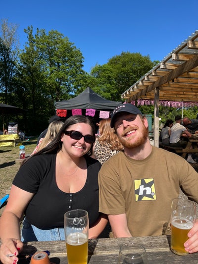 2 friends looking for sociable housemate Main Photo