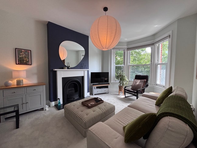 Large Double Room with Bathroom & Garden Main Photo