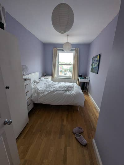 Spacious Room in the heart of Wimbledon  Main Photo