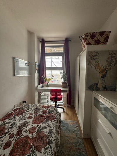 Lovely chic room - 1  stop to Bank/Tower Hill Main Photo