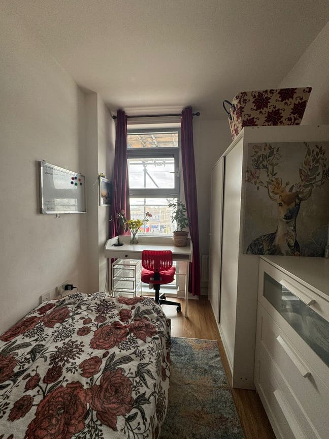 Lovely chic room - 1  stop to Bank/Tower Hill Main Photo