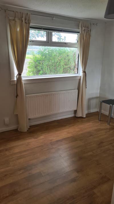 Double Room to Rent in Spacious Flat Main Photo
