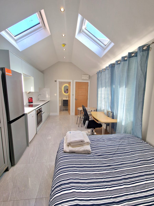 New Studio Flat near Addenbrooke’s Hospital  Main Photo