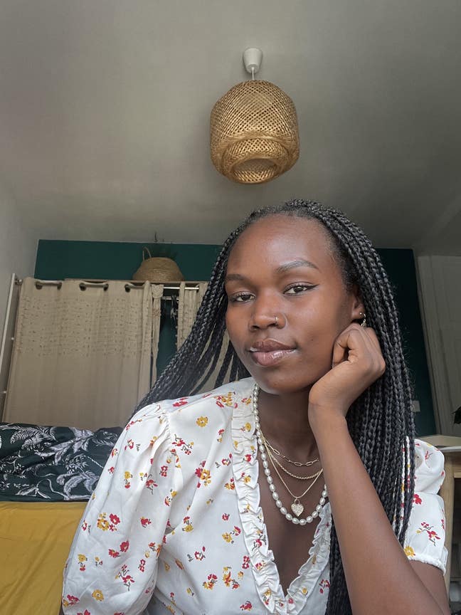 Professional female looking for double room ensuit Main Photo