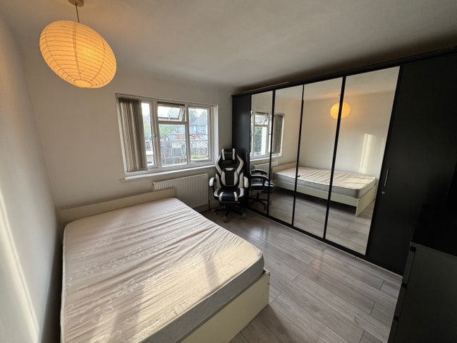 Double room Kenton!  Main Photo
