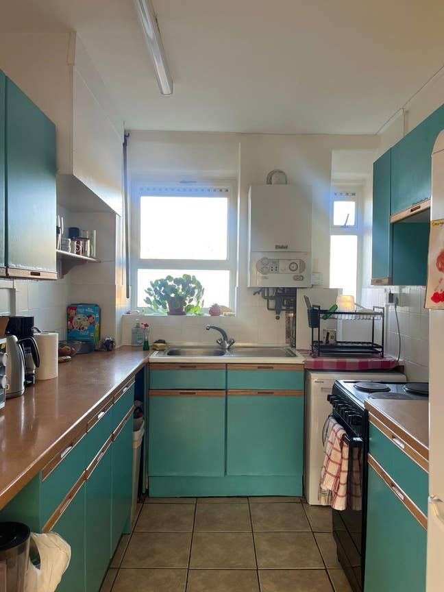 2 Bedrooms to Let in Waterloo  Main Photo