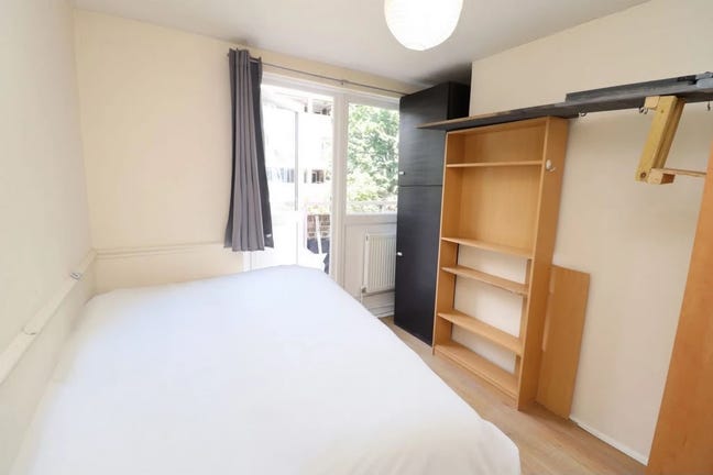 Bright Double Room in E1 | 10mins to Bank 🚇✨ Main Photo