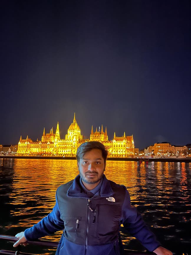 Hi! My name is Saish. I'm looking for a clean... Main Photo