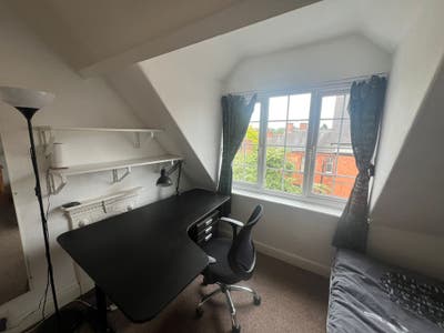  Single & Double Rooms close to UoL Main Photo
