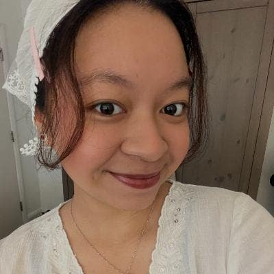 2 girlies looking for 2 rooms!  Main Photo