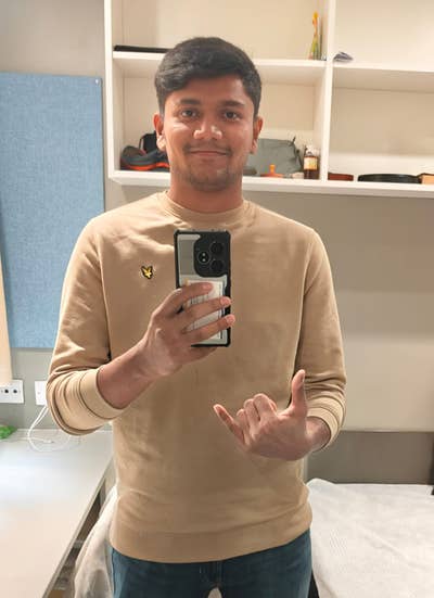 Looking for a Friendly Buddy  Main Photo