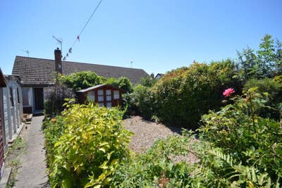 2-Bed Semi-Detached Bungalow I Wigston Main Photo