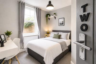 Double Room | Prof House Share | Town Centre Main Photo