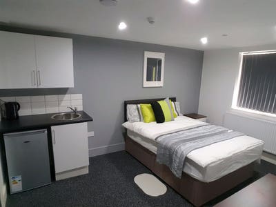 ⚡Stunning Studio #4 on Stoney Stanton Rd 🙌 Main Photo