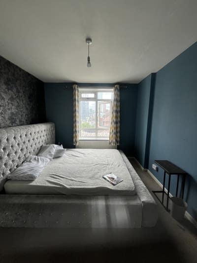 1X Large Room to Rent Main Photo