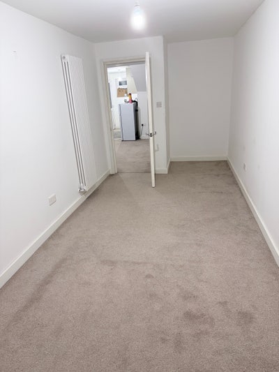 Room available  Main Photo