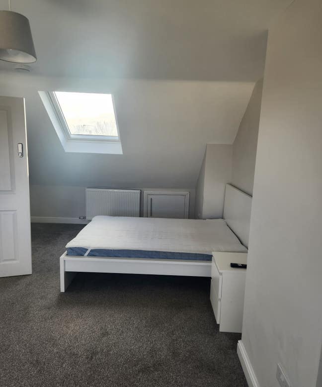 2 inclusive rooms in 2 bedroom apartment  Main Photo