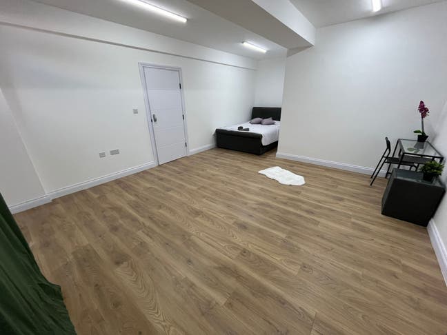 🚆 Double Room Near Erith Station Main Photo