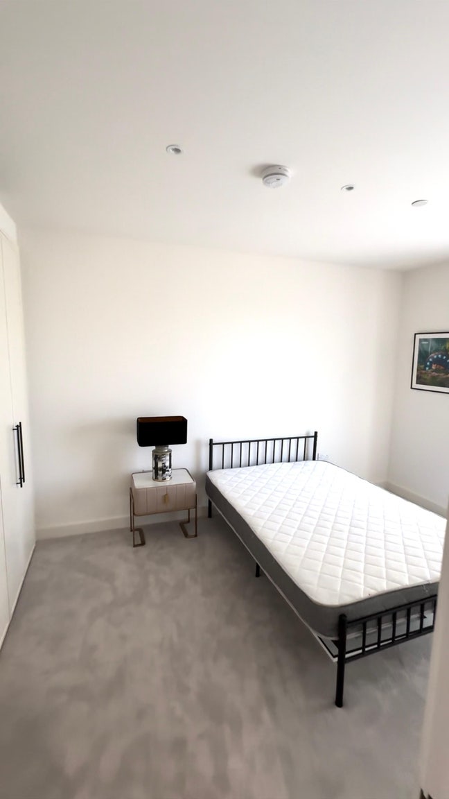 Stylish Double Room in Royal Wharf - &pound;2,100 pm Main Photo