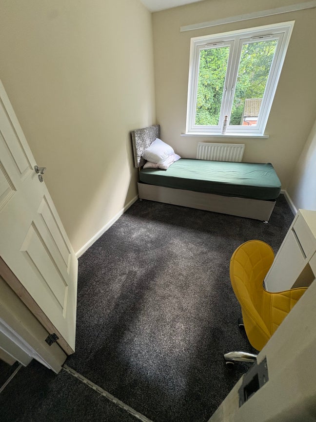 Single Room, Birmingham B17  - Bills Included Main Photo