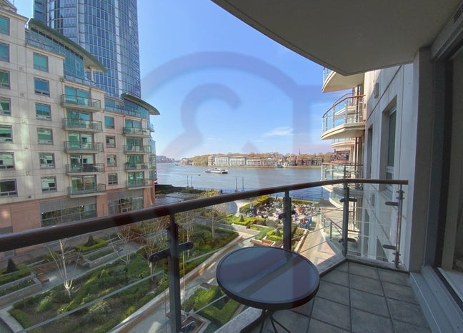 En Suite Room | St George Wharf, Vauxhall Main Photo