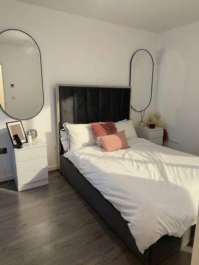 Large en-suite room in new quiet neighbourhood  Main Photo