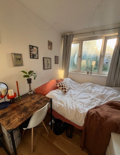 Bethnal Green sublet 4th-14th July  Main Photo