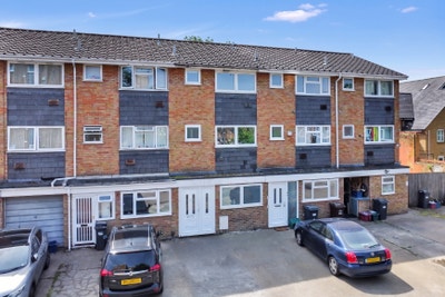 Charming 4-bedroom House Main Photo