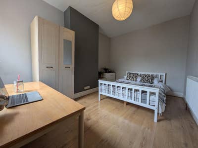  -  BS5 easy  access  to  central  Bristol/  M32 Main Photo