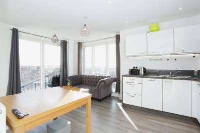 Stunning 2-Bedroom Apartment with South-Facing Bal Main Photo