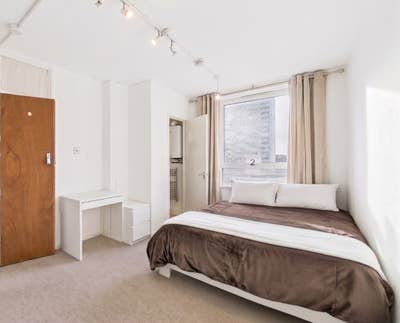 East London – E14 🏠 EnSuite / Canary Wharf Zone 2 Main Photo