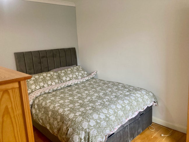 Two double rooms in friendly house share Main Photo
